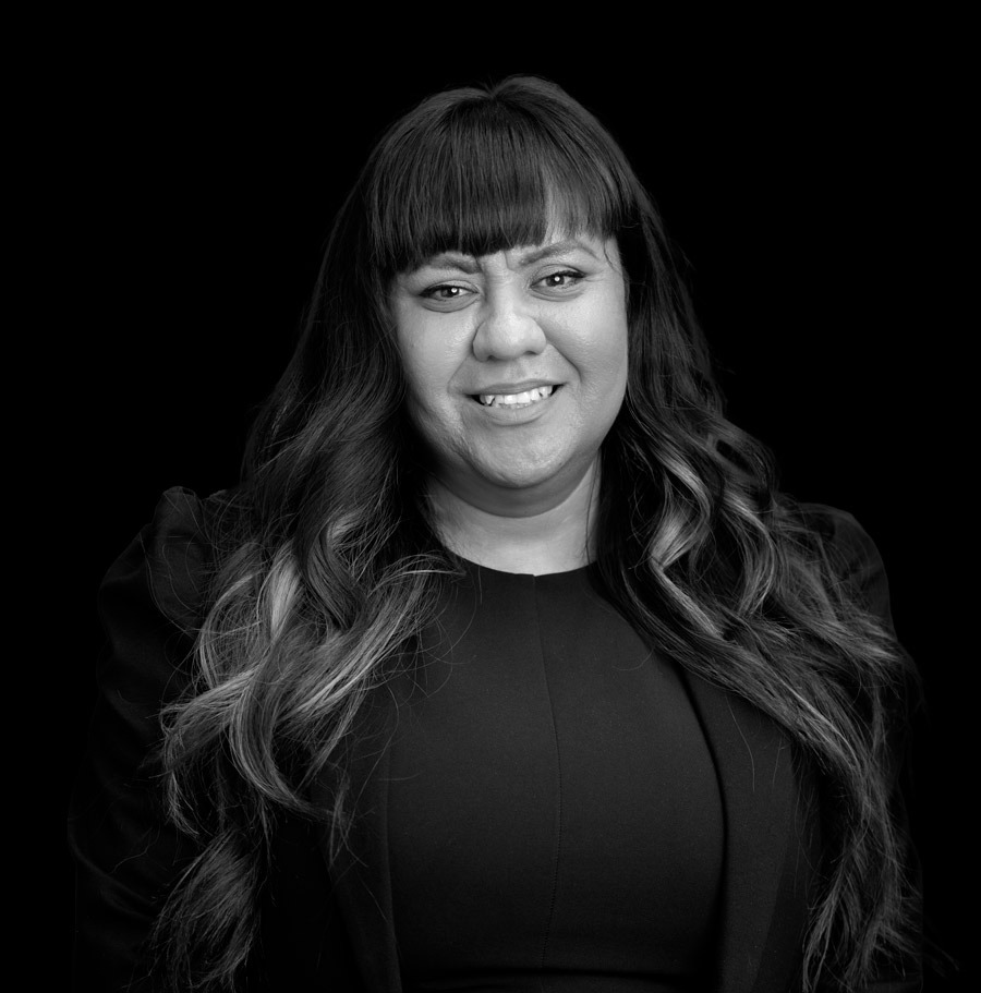 Elizabeth-Arellano portrait photo